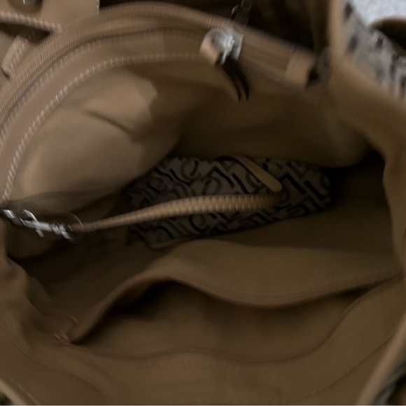 LC daily hobo with attached change purse - Picture 6 of 10